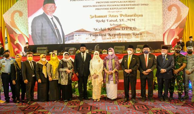 Berfoto bersama. (ist)